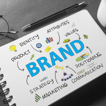 چطور برند ثبت‌شده خود را سریع‌تر بفروشیم؟ راهکارهای عملی برای فروش موفق و کسب درآمد بالا